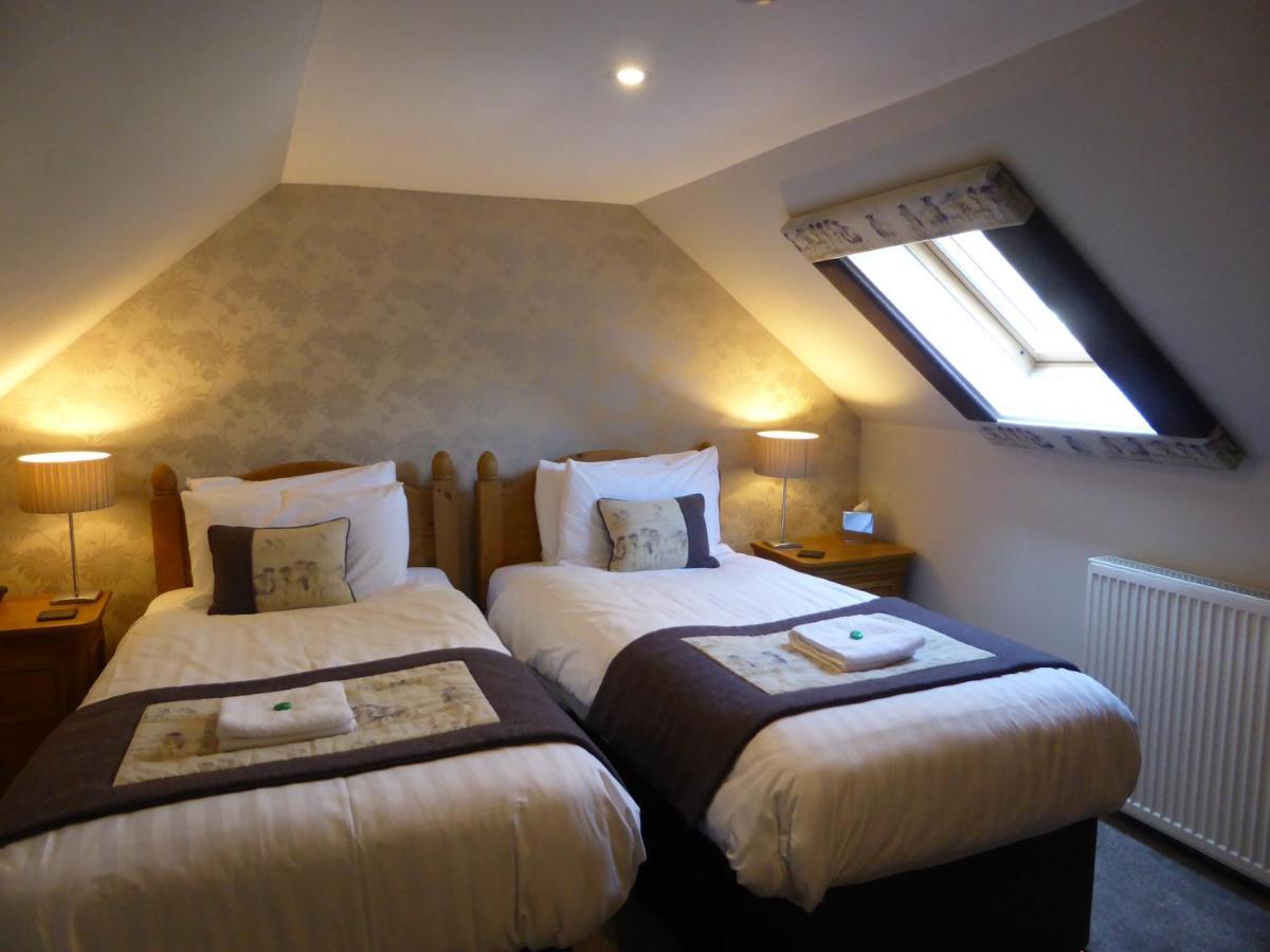 Glen Clova Hotel & Luxury Lodges Millton of Clova Екстериор снимка