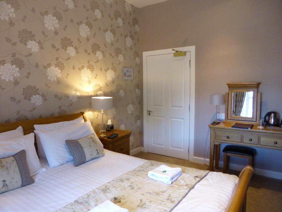 Glen Clova Hotel & Luxury Lodges Millton of Clova Екстериор снимка
