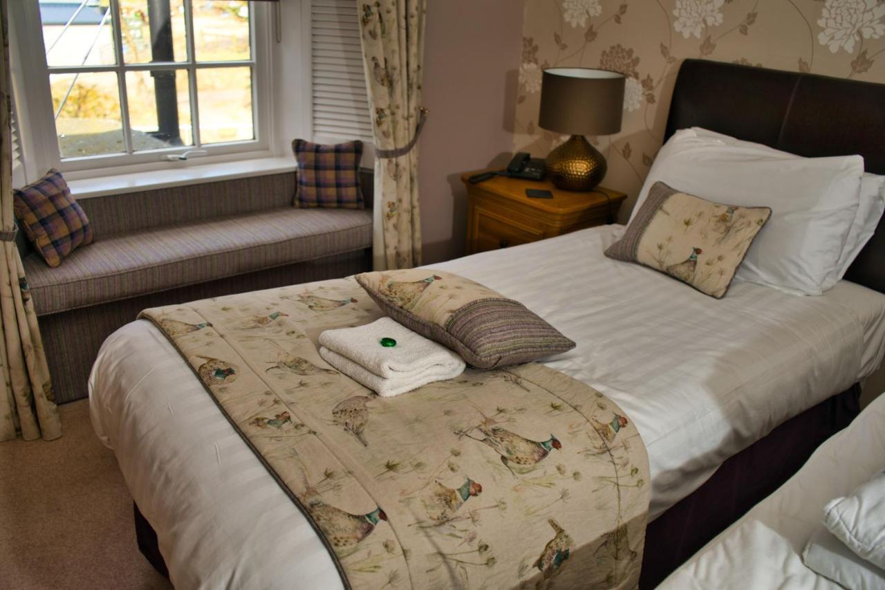 Glen Clova Hotel & Luxury Lodges Millton of Clova Екстериор снимка