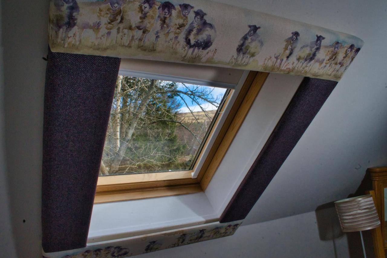 Glen Clova Hotel & Luxury Lodges Millton of Clova Екстериор снимка