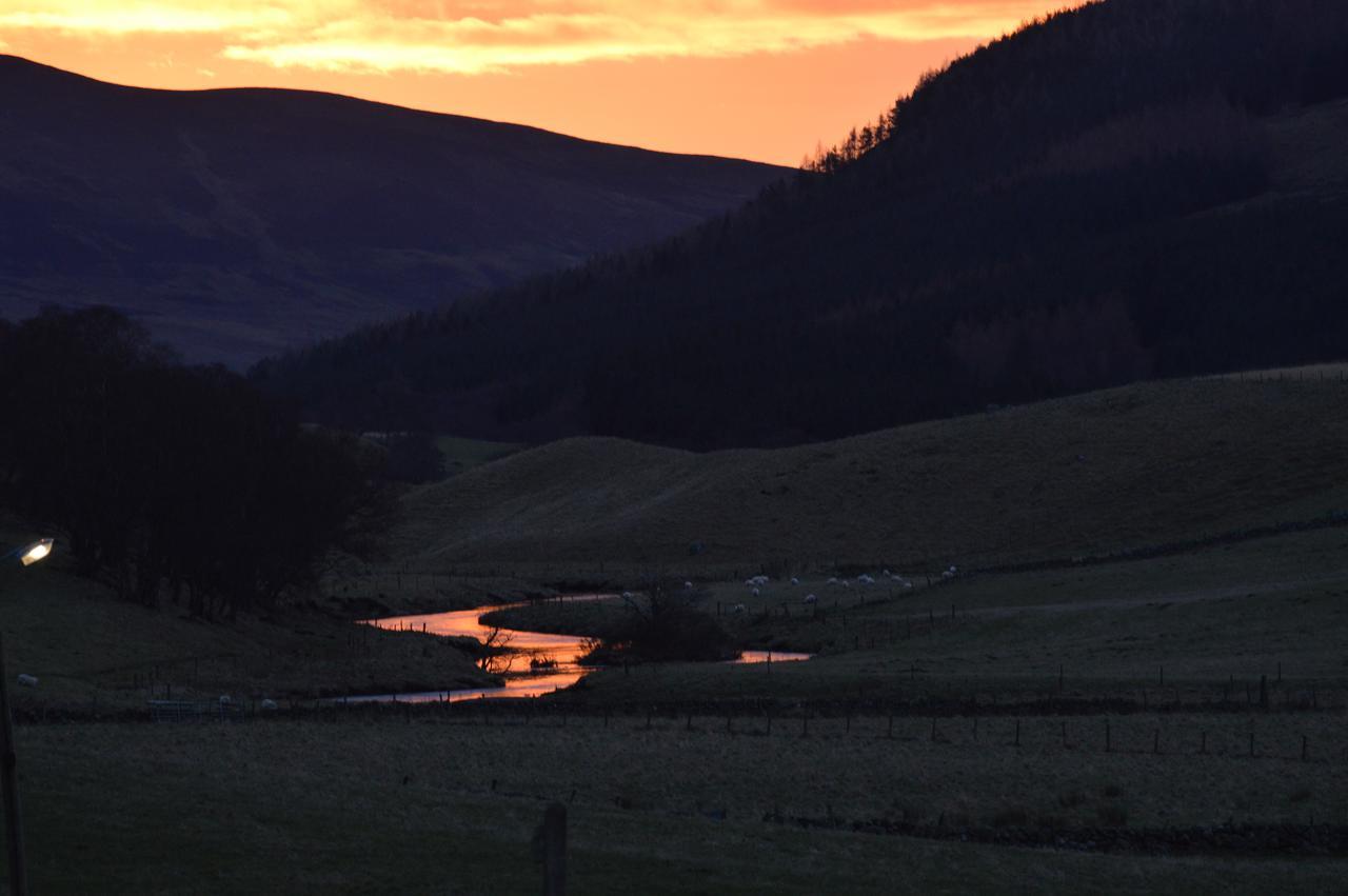 Glen Clova Hotel & Luxury Lodges Millton of Clova Екстериор снимка