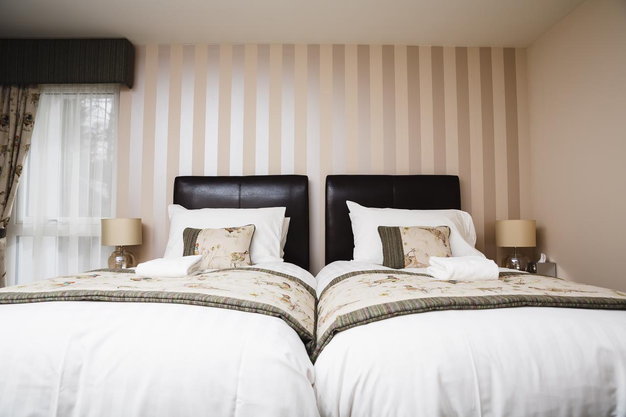 Glen Clova Hotel & Luxury Lodges Millton of Clova Екстериор снимка