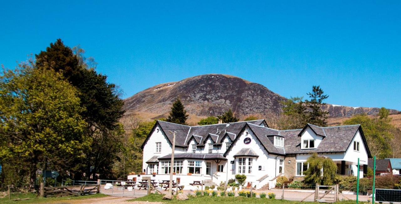 Glen Clova Hotel & Luxury Lodges Millton of Clova Екстериор снимка